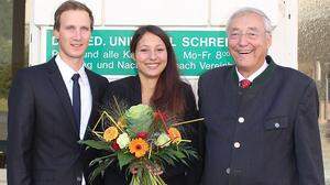 Florian Lorenz mit seiner Gattin Pia und Schwiegervater Karl Schreitter