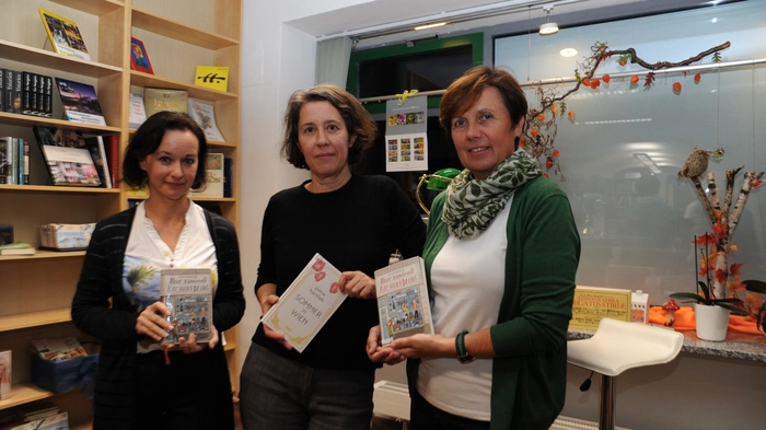 Das Buch&amp;Co-Team mit Petra Hartlieb (m)