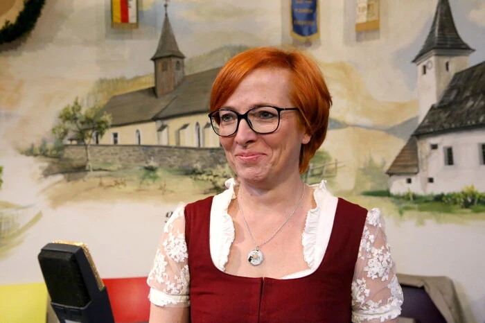 Übrigens: Als musikalische Gäste konnte Sprecherin Birgit Petschacher (Foto) neben dem Veranstalter ... 