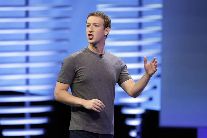 Der Gründer des mit mehr al zwei Milliarden Nutzern weltgrößten sozialen Netzwerks Mark Zuckerberg schafft es erstmals unter die Top-5. Sein Vermögen laut Forbes: 71 Milliarden Dollar.