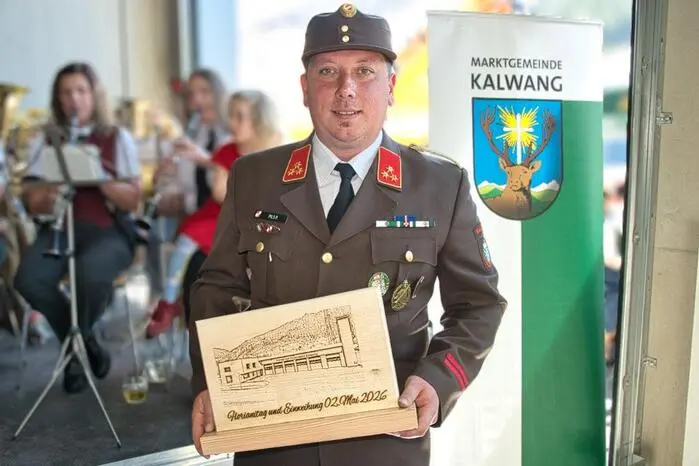 Das neue Gebäude wurde von der Firma PORR als Totalunternehmer in einer Bauzeit von rund 10 Monaten errichtet.