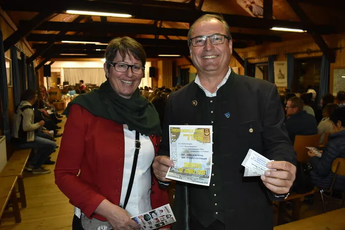 Auch Bürgermeister Georg Kavalar und seine Gattin Ulrike genossen den Abend.