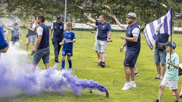 Tolle Stimmung zum Auftakt des vierten Hinti Cups, der am Freitag begonnen hat