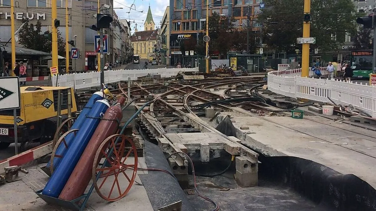 Am Jakominiplatz sollen die Arbeiten bald fertig sein