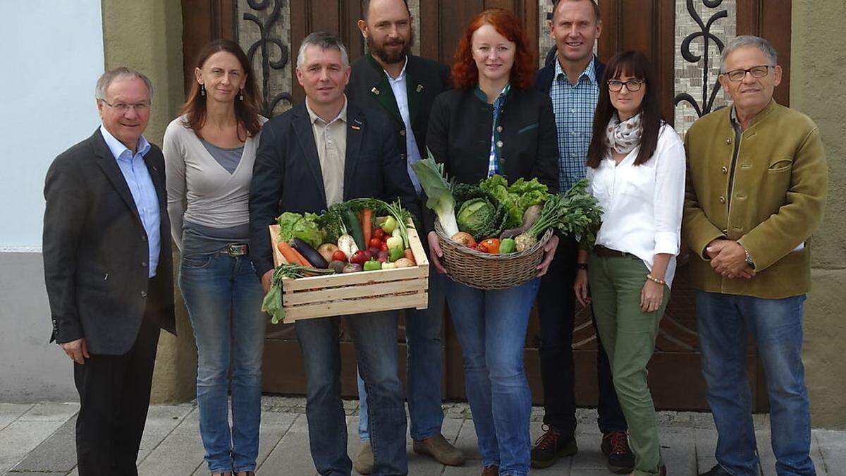 Der Vorstand des neu gegründeten „Obst- und Gartenbauvereins Feldbach“ sucht Mitstreiter.