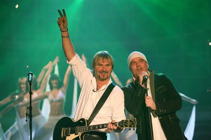 Nik P. gemeinsam mit Gerry Friedle alias DJ Ötzi bei einem gemeinsamen Auftritt bei der Carmen Nebel Show im Jahr 2007