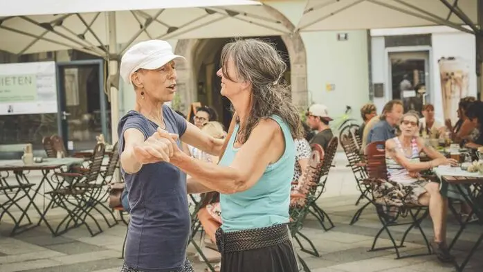 Klicken Sie sich durch die Bilder von der dritten LE Summer Night!