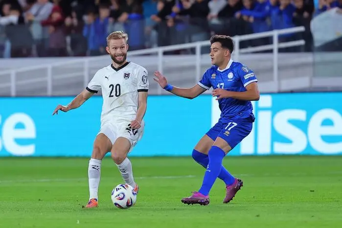 Das Schweizer Taschenmesser des ÖFB-Teams musste diesmal zuerst links hinten spielen. Machte seine Aufgaben gewohnt souverän, auch in der Offensive präsent.