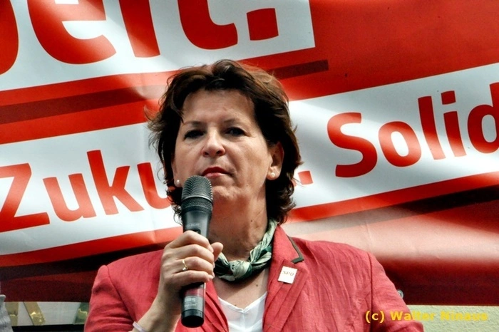 Landesrätin Ursula Lackner kritisierte ebenfalls die Bundesregierung, welche es auf die „Kleinen“ abgesehen habe. Sie sagte ihrerseits die volle Unterstützung für Voitsberg sowie für die gesamte Region zu. Interessierte Zuhörer waren der Landtagsabgeordnete Karl Petinger und Mitgliederreferent Werner Kristandl.