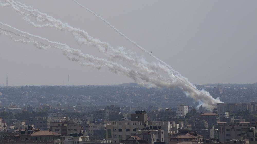 Aus dem Gazastreifen werden Raketen in Richtung Israel abgefeuert