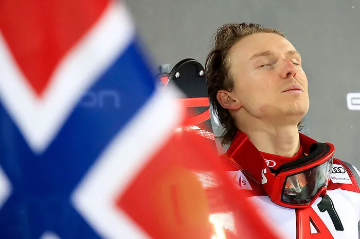 Henrik Kristoffersen: Ohne „Lieblingsgegner“ Hirscher schwächelte der Norweger zu Saisonbeginn, kam zu spät auf Touren und machte ungewohnt viele Fehler. Dass just ein anderer Norweger den Weltcup holte, stachelt ihn sicher weiter an. 