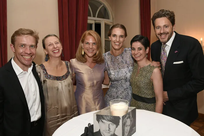 Bundesminister (rechts) Harald Mahrer mit Freunden.