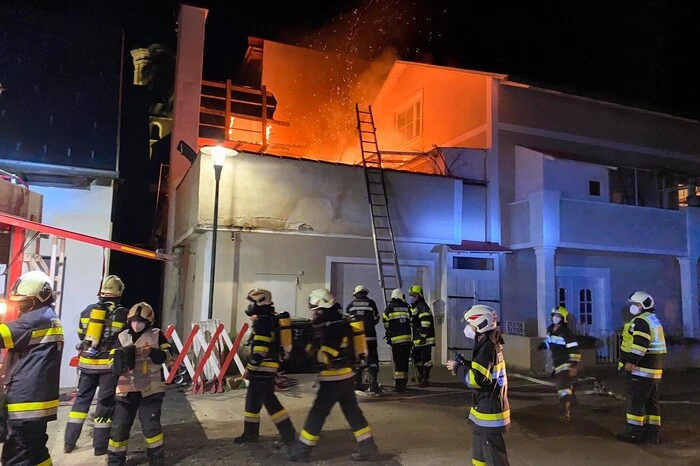 ... stand die Terrasse bereits in Vollbrand