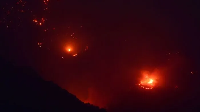 Aufgrund der verheerenden Waldbrände in Kalifornien haben die Behörden von Santa Barbara Zwangsevakuierungen angeordnet.