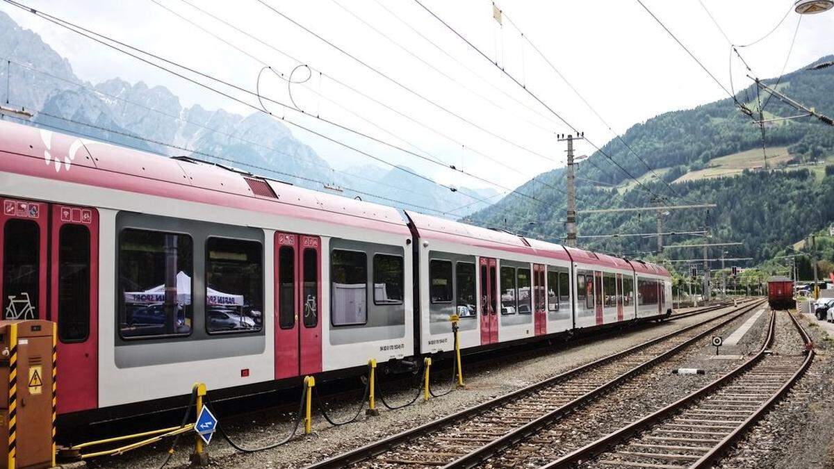 Im Osten von Lienz wird es definitiv keine neue Bahn-Haltestelle geben. Die Schüler des Bundes- schulzentrums müssen also weiterhin zum Bahnhof pilgern