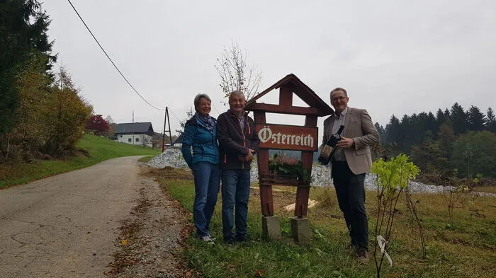 Frieda und Günter Schwarz mit Hitzendorfs Bürgermeister Andreas Spari