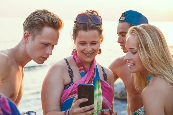 Jakob (Marlon Boess), Carmen (Chantal Zitzenbacher), Sammy (Hisham Morscher), Denise (Valerie Huber) (v.l.n.r.)