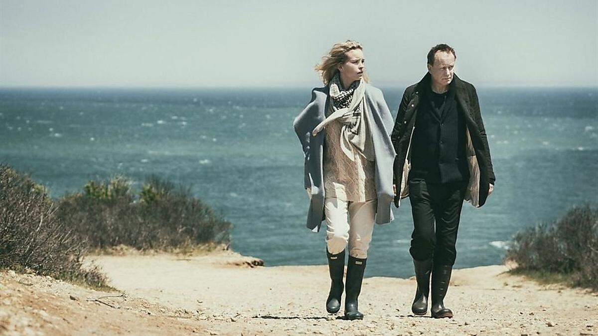 Max Zorn (Stellan Skarsgård) will an die Affäre mit Rebecca (Nina Hoss) anknüpfen