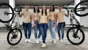 Die fünf Gründungsmitglieder (v.l.n.r): Julia Pirkmann, Veronika Giselbrecht, Obfrau Jenni Kolb, Simone Köberl und Sonja Eckhart | Die fünf Gründungsmitglieder (v.l.n.r): Julia Pirkmann, Veronika Giselbrecht, Obfrau Jenni Kolb, Simone Köberl und Sonja Eckhart