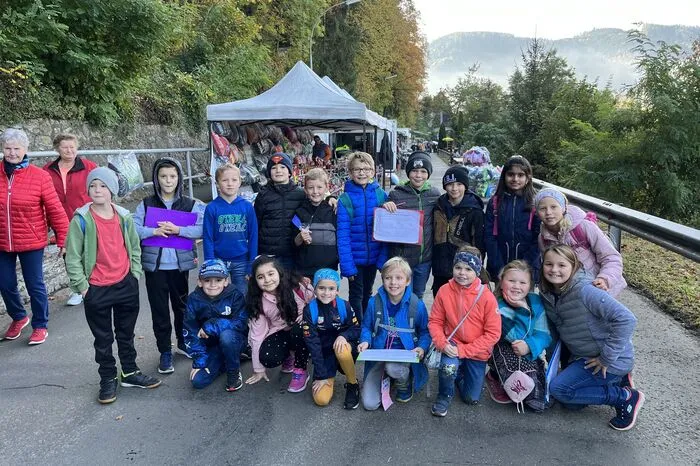 Eine Klasse der Volksschule Göss war für eine Kirtags-Umfrage unterwegs