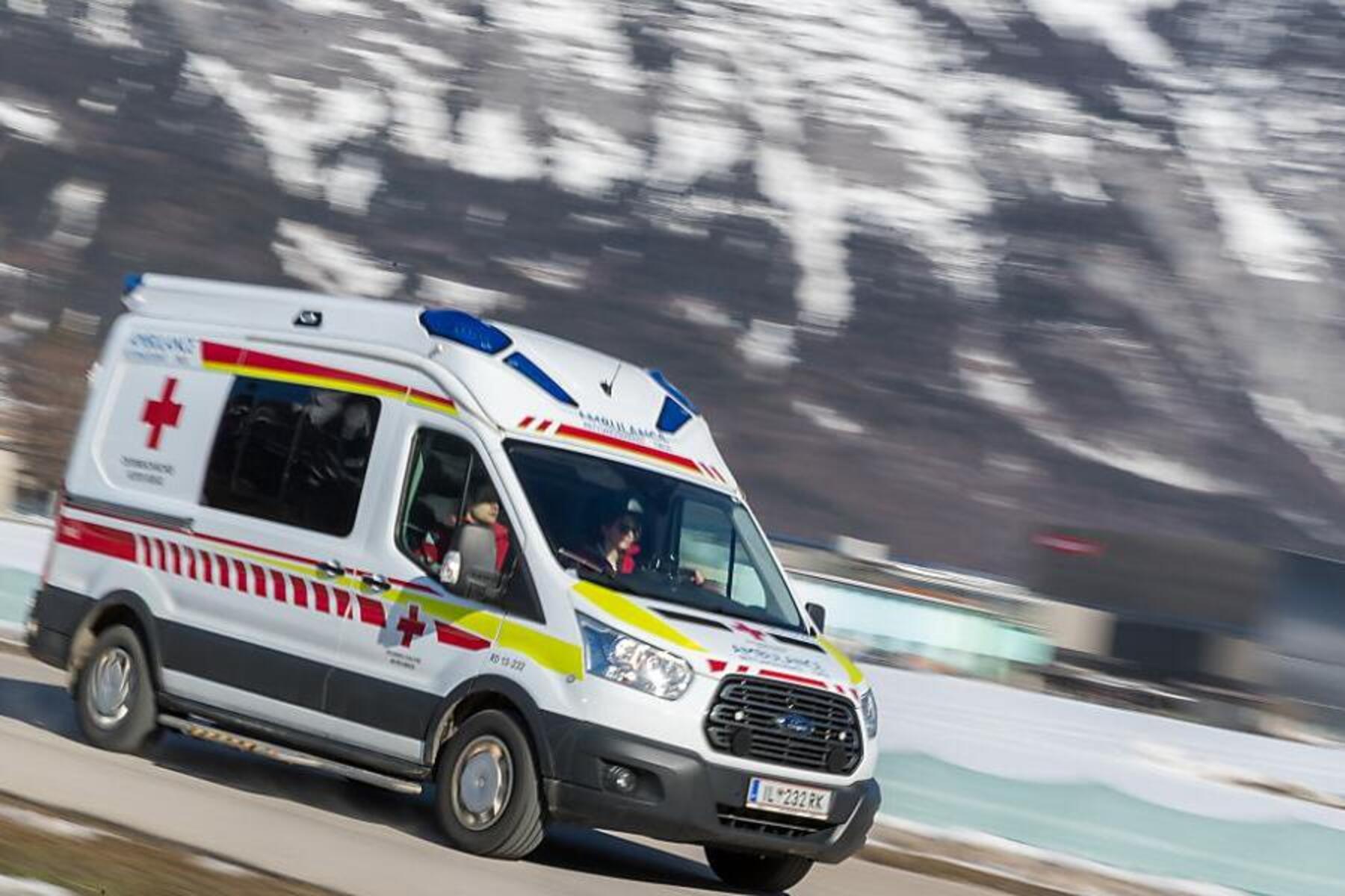 In Kärnten: 15-Jähriger bei Unfall gegen Windschutzscheibe geschleudert