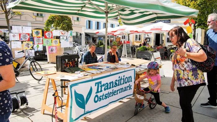 Das FairWandelFest wurde von der Stadt Gleisdorf in Kooperation mit der FairWandelGruppe und der Grassroots-Initiative "Transition Oststeiermark" veranstaltet.