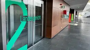 Der 19-Jährige stand wegen Körperverletzung und gefährlicher Drohung vor Gericht