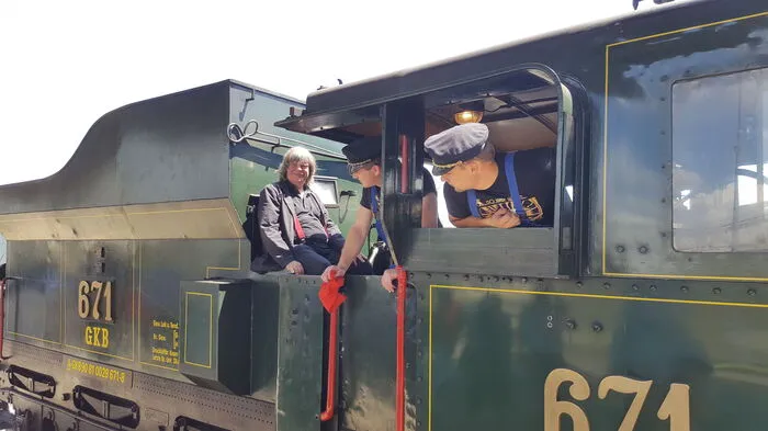 An Bord der 671er-Dampflok: Boogie-Star Axel Zwingenberger. Von Graz aus ging es nach Lieboch zum Konzert im Eisenbahnmuseum - klicken Sie sich durch die Bilderserie!