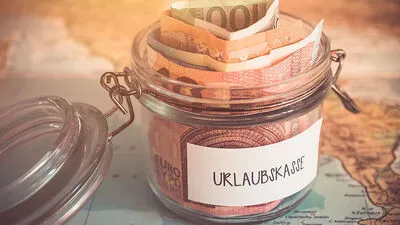 Österreicher sparen vermehrt für den Urlaub