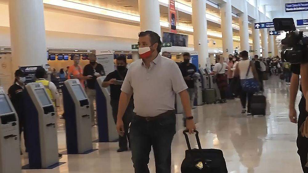 Cruz sei am Mittwoch (Ortszeit) mit seiner Familie zu einer Urlaubsreise nach Cancun in Mexiko aufgebrochen 