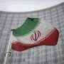 Flagge des Iran vor der Internationalen Atomenergie-Organisation IAEA in Wien