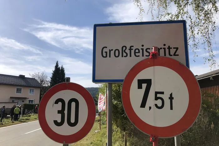 Seit Jahren wird ein Fahrverbot für Lkw ab 7,5 Tonnen gefordert.