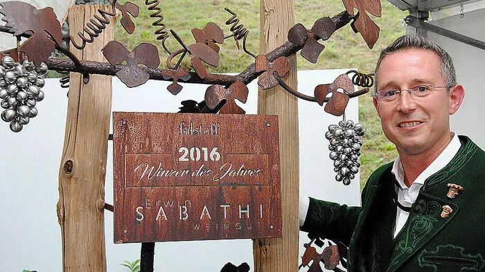 Erwin Sabathi darf sich über den Titel "Winzer des Jahres" freuen