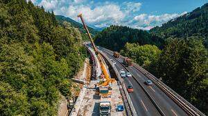 Der Neubau der Steinbrückenbachbrücke auf der Tauern-Autobahn wird noch bis Anfang 2027 dauern