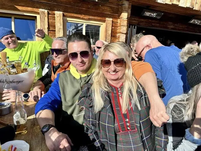 Andreas Gabalier mit Seekarhaus-Hüttenwirtin Martina Krings