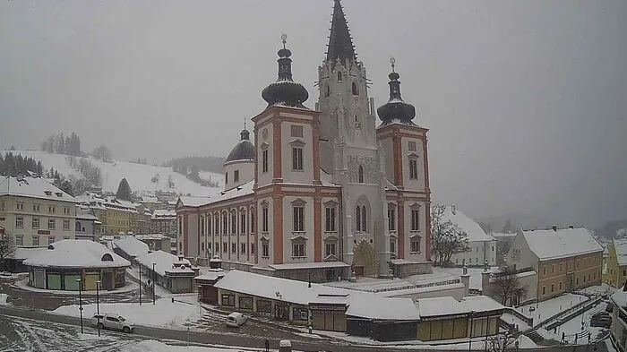 Winterliches Mariazell im April 