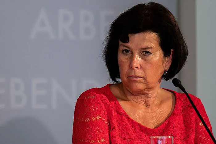 Birgit Gerstorfer wurde 1963 geboren und absolvierte ein Management-Studium. Seit 2016 ist sie Landesrätin und Landesparteivorsitzende.