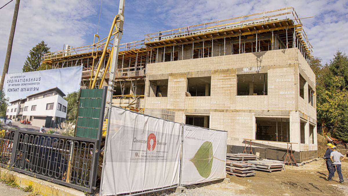 Im Juni nächsten Jahres soll das neue Ärztehaus in der Grete-Bittner-Straße eröffnen