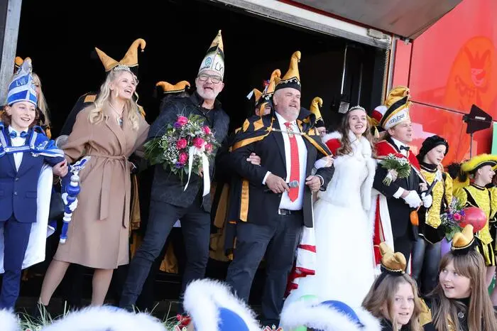 Anna Mitteregger und Hannes Pernstich sind Prinzessin und Prinz des 69. Villacher Faschings 2024 - im Kinderfasching regieren Marie Schwab und Laurenz-Frederik Zavodnik