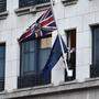 Historischer Moment: In der britischen EU-Botschaft in Brüssel wird die Europaflagge eingeholt