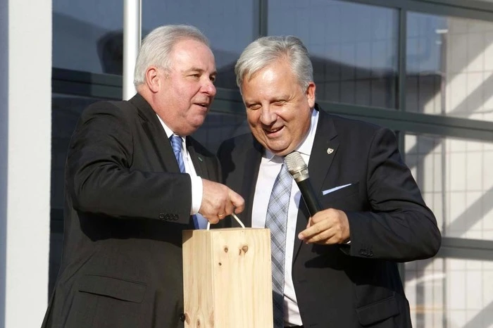 Wirtschaftshofleiter Roland Gogg konnte Landeshauptmann Hermann Schützenhöfer  und Bürgermeister Werner Gutzwar begrüßen.
