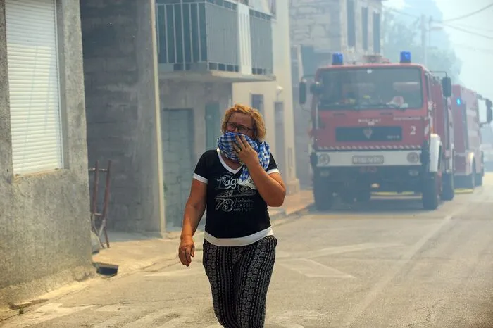Montagabend erreichten die Brände den Vorort Gornje Sitno in der Nähe der kroatischen Stadt Split.