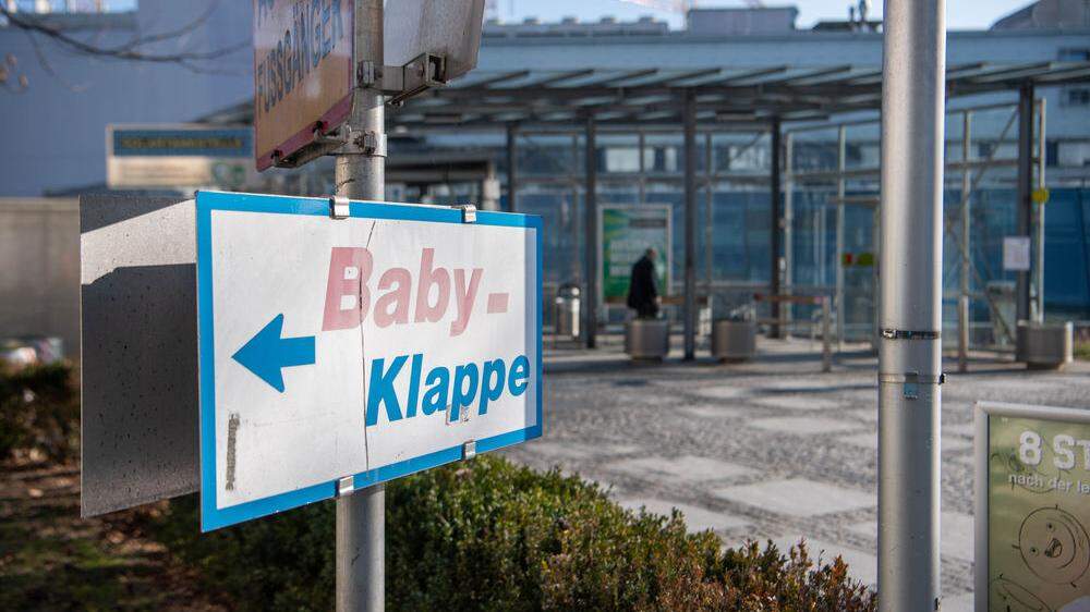 Babyklappe beim LKH Graz - Themenfoto