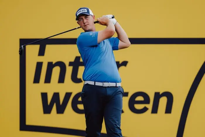 Joe Dean schlug heuer auch bei den  Austrian Alpine Open in Kitzbühel ab  und wurde geteilter Zwölfter