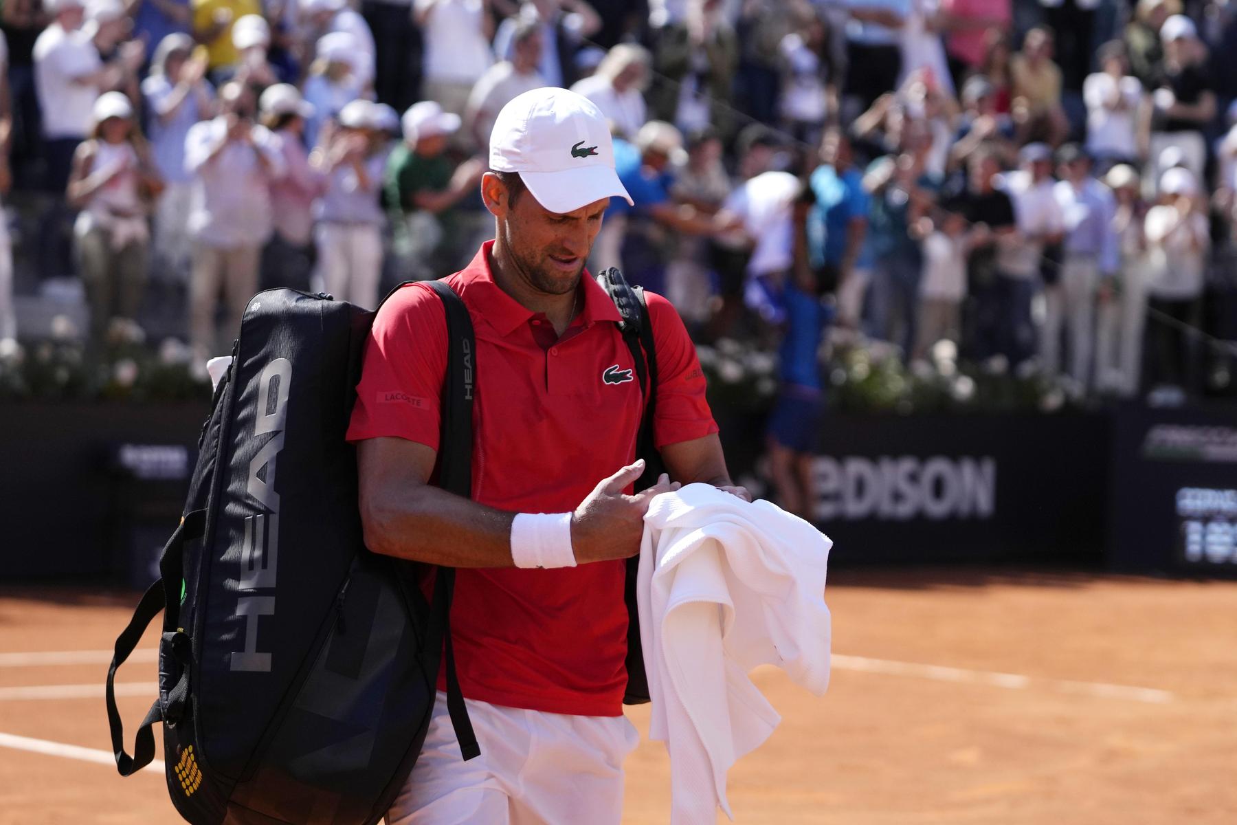 Sensation in Rom: Im Video: Novak Djokovic geht sang- und klanglos unter