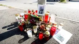 Erinnerungen an die getötete Radfahrerin am Unfallort