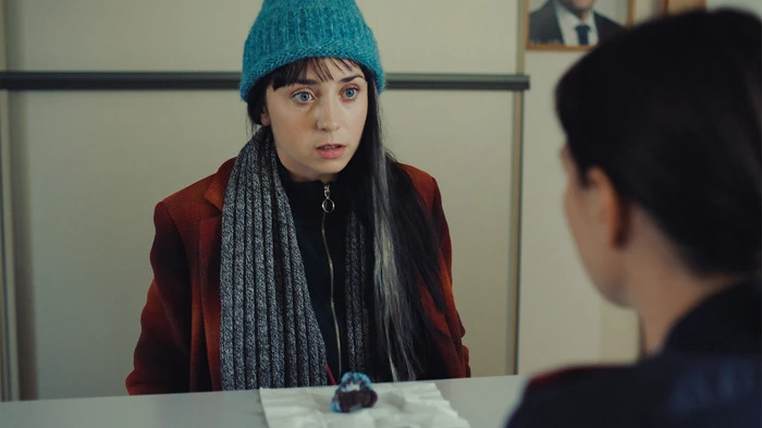 Lisa Schiller (Christina Cervenka) hat ihr Heimatdorf Immerstill eigentlich hinter sich gelassen.