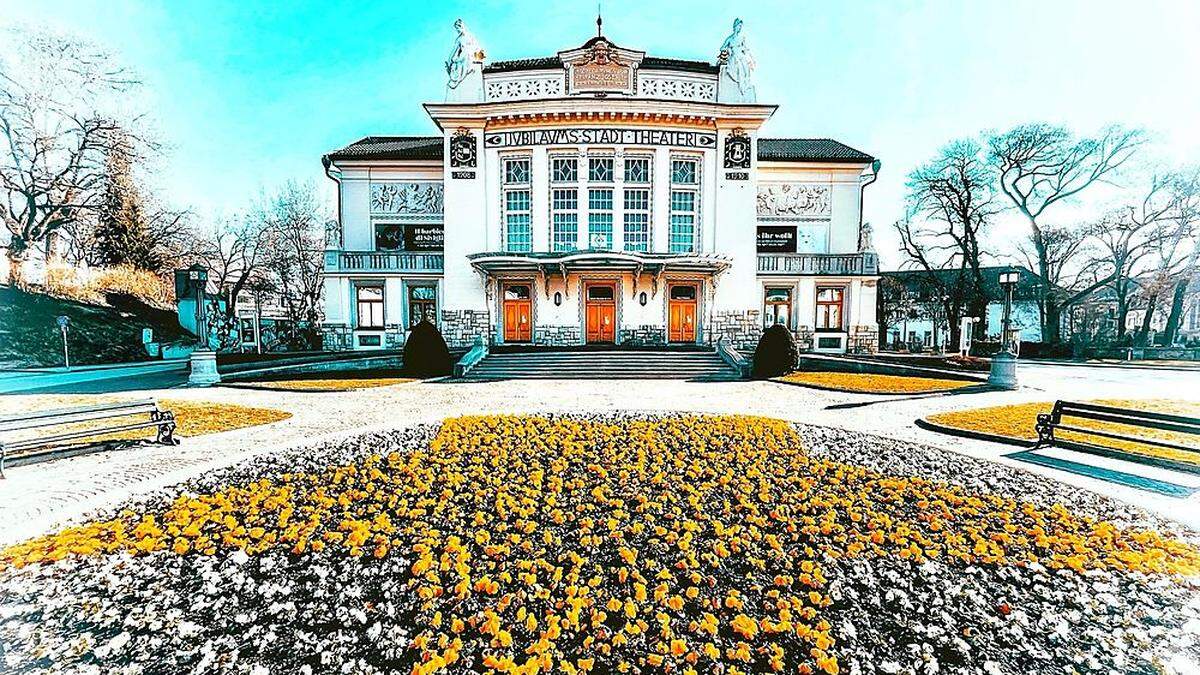 Ein Pflanzenschwerpunkt liegt in der Innenstadt, beim Klagenfurter Stadttheater