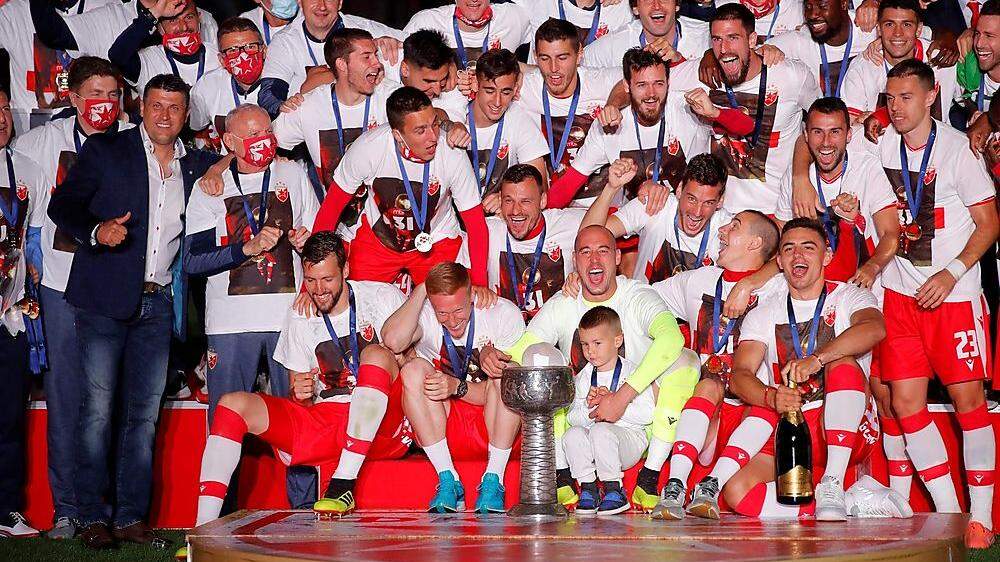 Roter Stern Belgrad feierte den dritten Meistertitel en suite, beklagt aber bereits den elften Corona-Fall