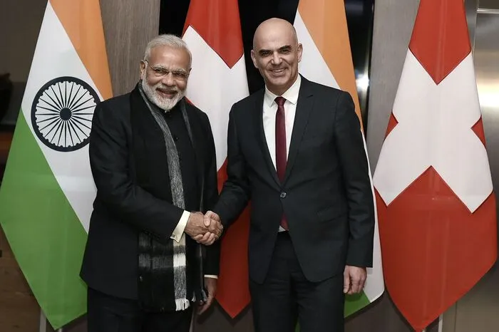 Die Eröffnungsrede hält Indiens Regierungschef Narendra Modi. Hier mit dem Schweizer Präsidenten Alain Berset
